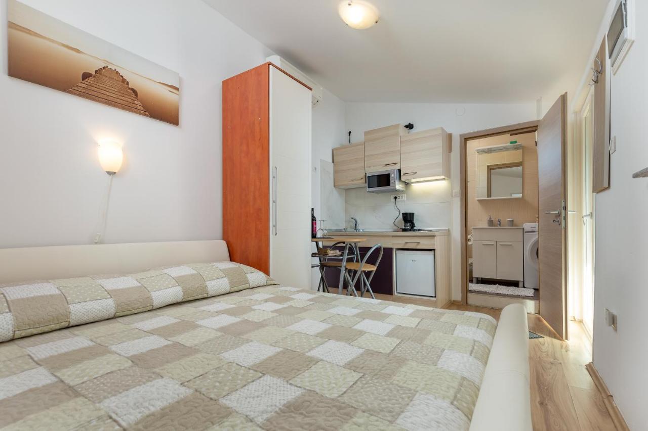 Apartments Elita Ρόβινι Εξωτερικό φωτογραφία